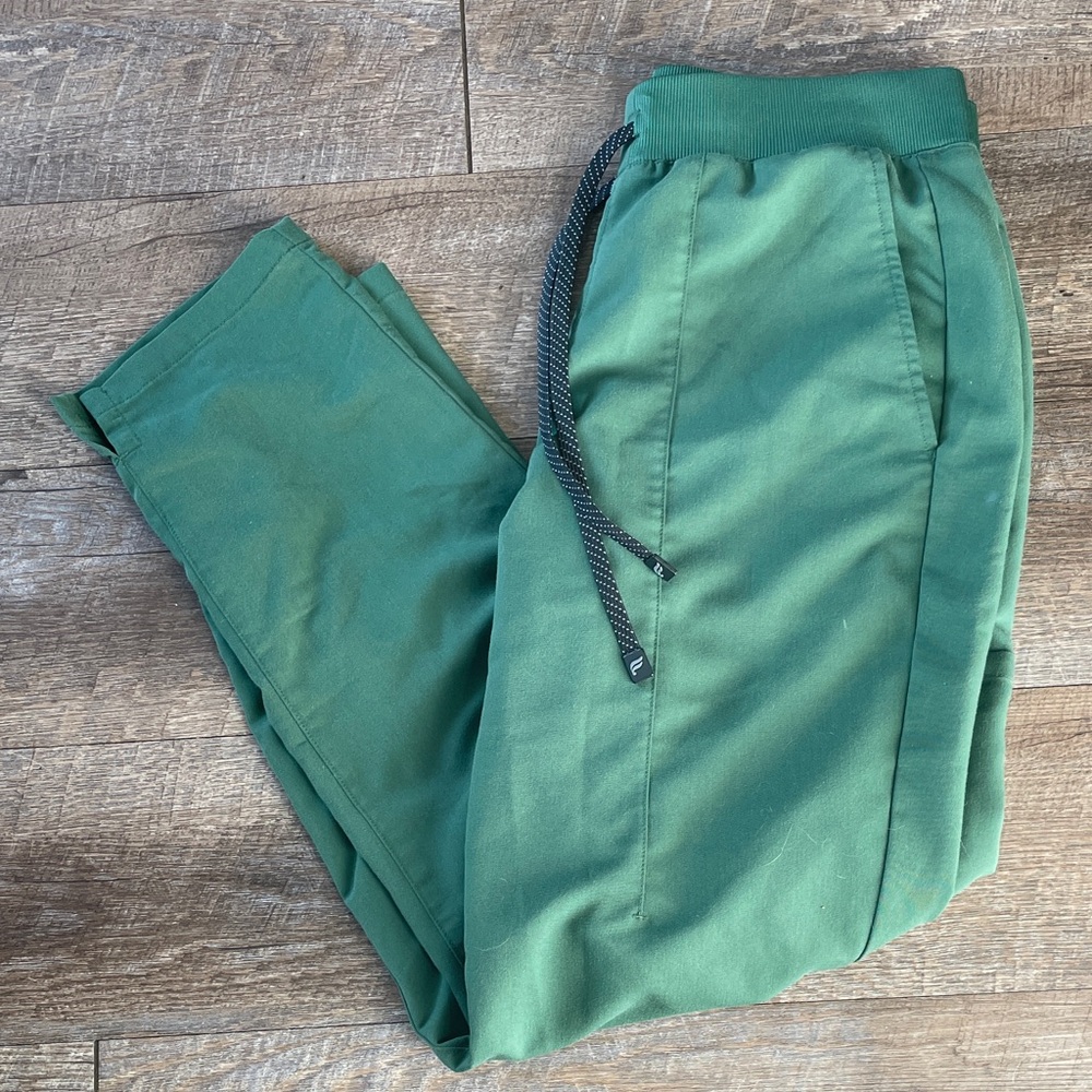 Fabletics Green Sweatpants Joggers